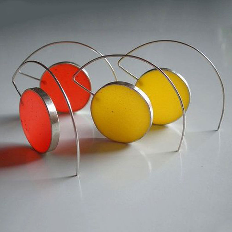 brinco de resina círculo moeda