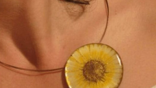 tutorial pingente de resina com flor