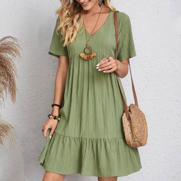 Vestido com Recorte Abaixo do Busto