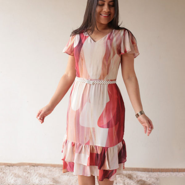 vestido soltinho com babados