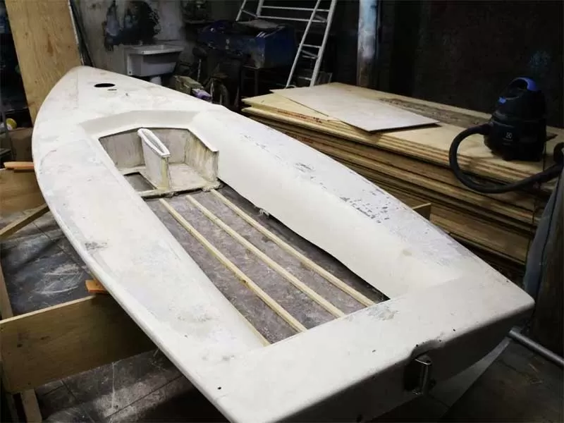 barco-de-fibra-de-vidro e resina