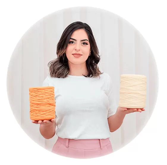 Isabela Tavares Lucrando com crochê