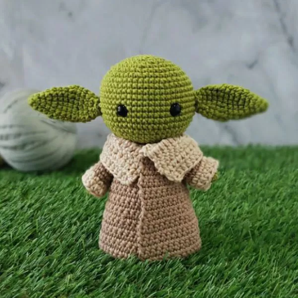 bebe yoda amigurumi